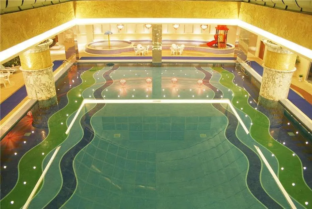 ****  Days Hotel & Suites Jiaozuo China