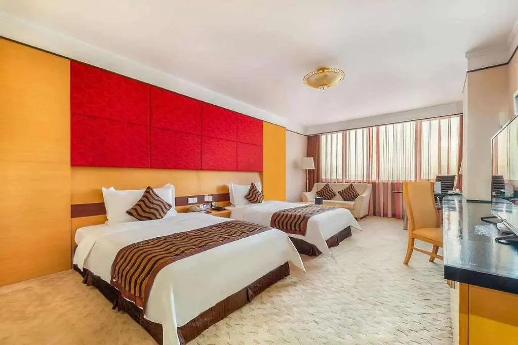 Days Hotel & Suites Jiaozuo