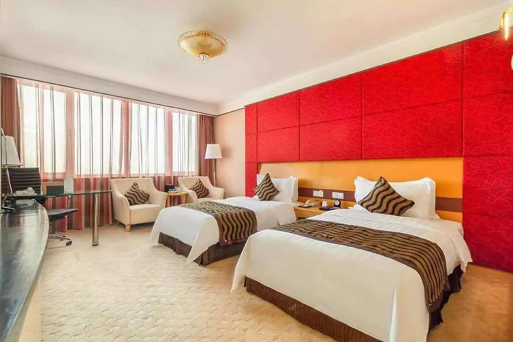 Days Hotel & Suites Jiaozuo