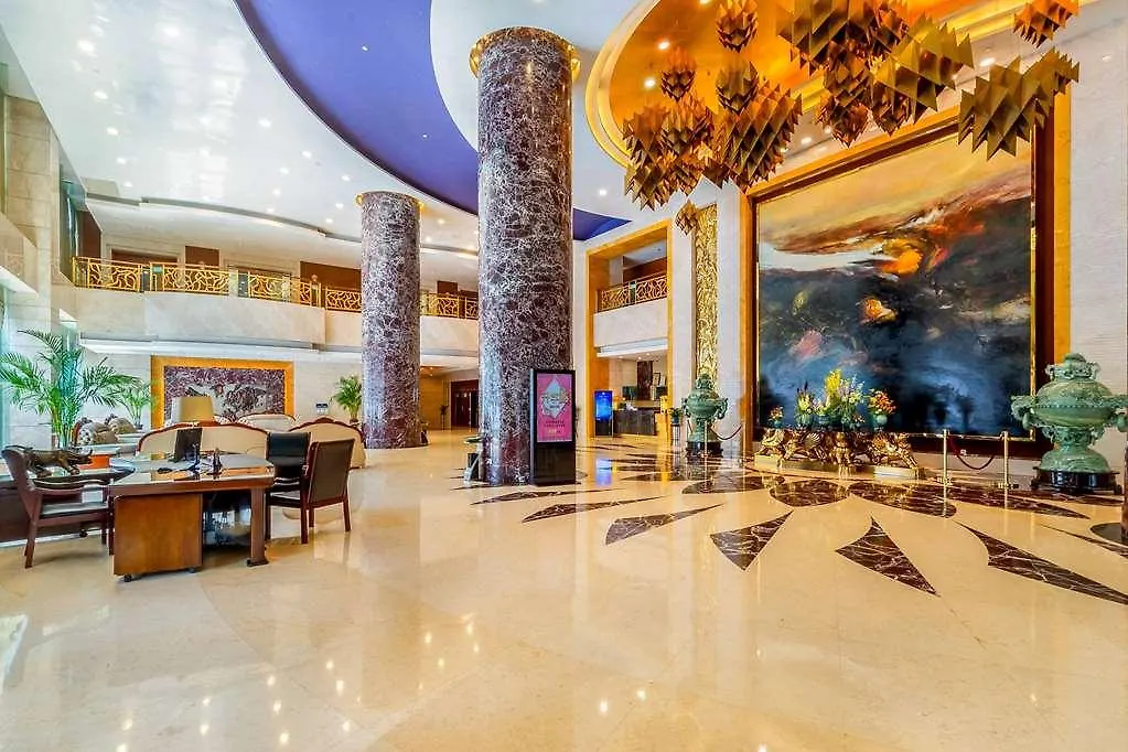 Days Hotel & Suites Jiaozuo 4*,  Chine