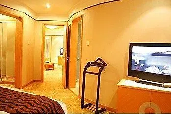 ****  Days Hotel & Suites Jiaozuo China