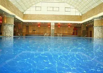 Days Hotel & Suites Jiaozuo