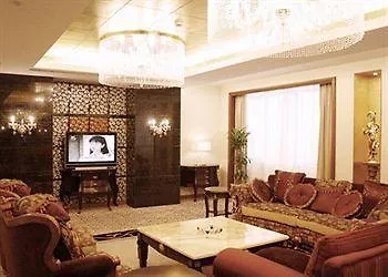Days Hotel & Suites Jiaozuo
